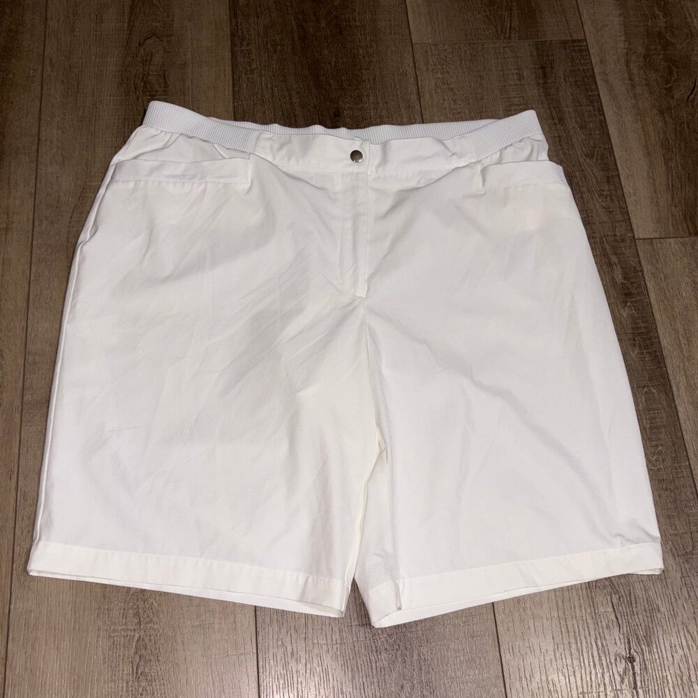 CHICO'S Zenergy Neema Shorts Size 3 =US Size 16 White